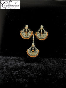 Earrings with Mangtikka