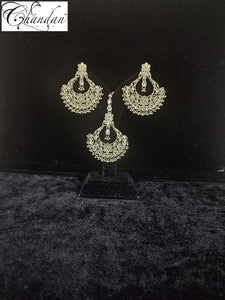 Earrings with Mangtikka