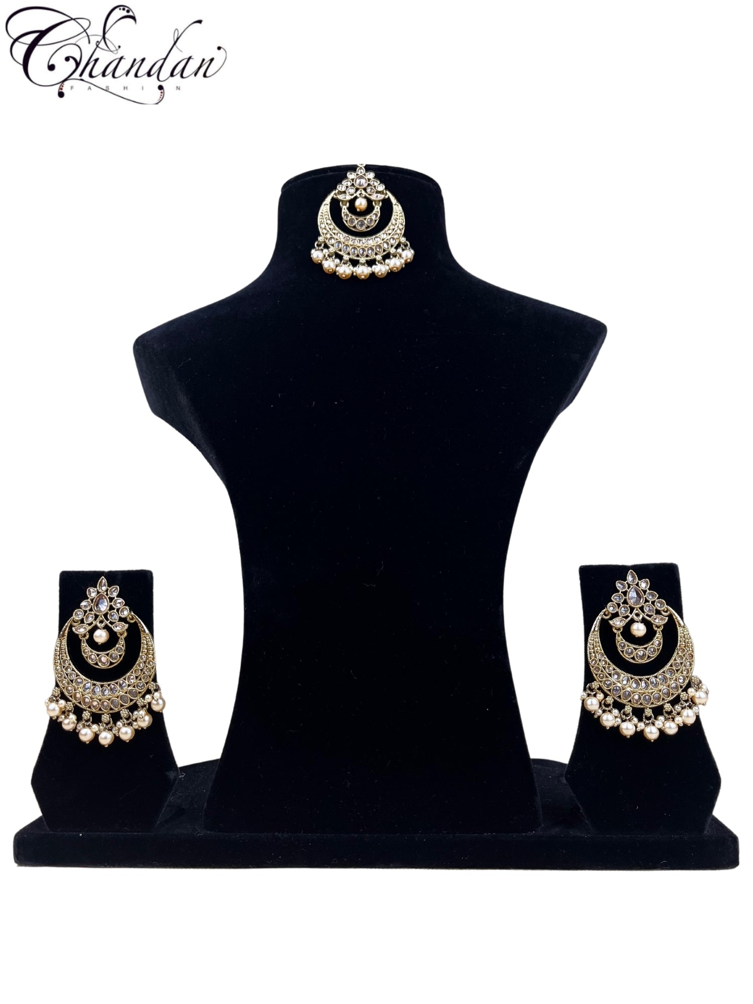 Earrings with Mangtika