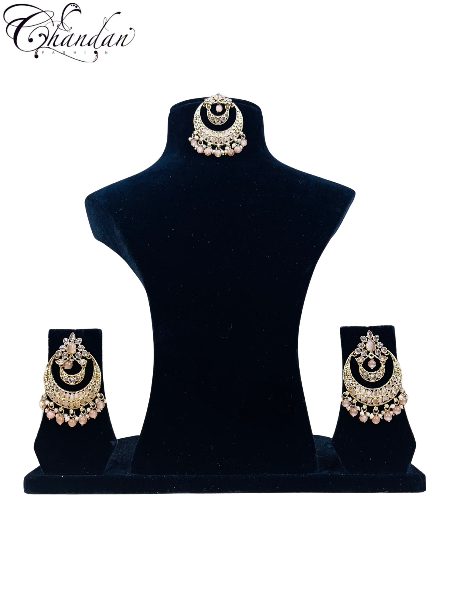 Earrings with Mangtika