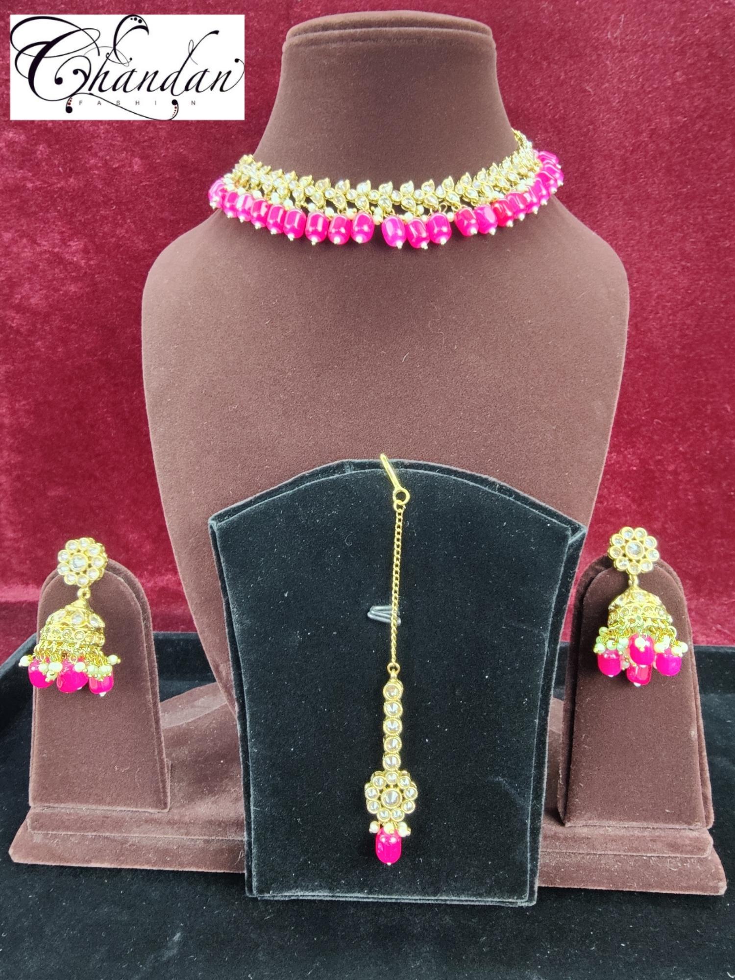 Necklace Set With Mangtikka