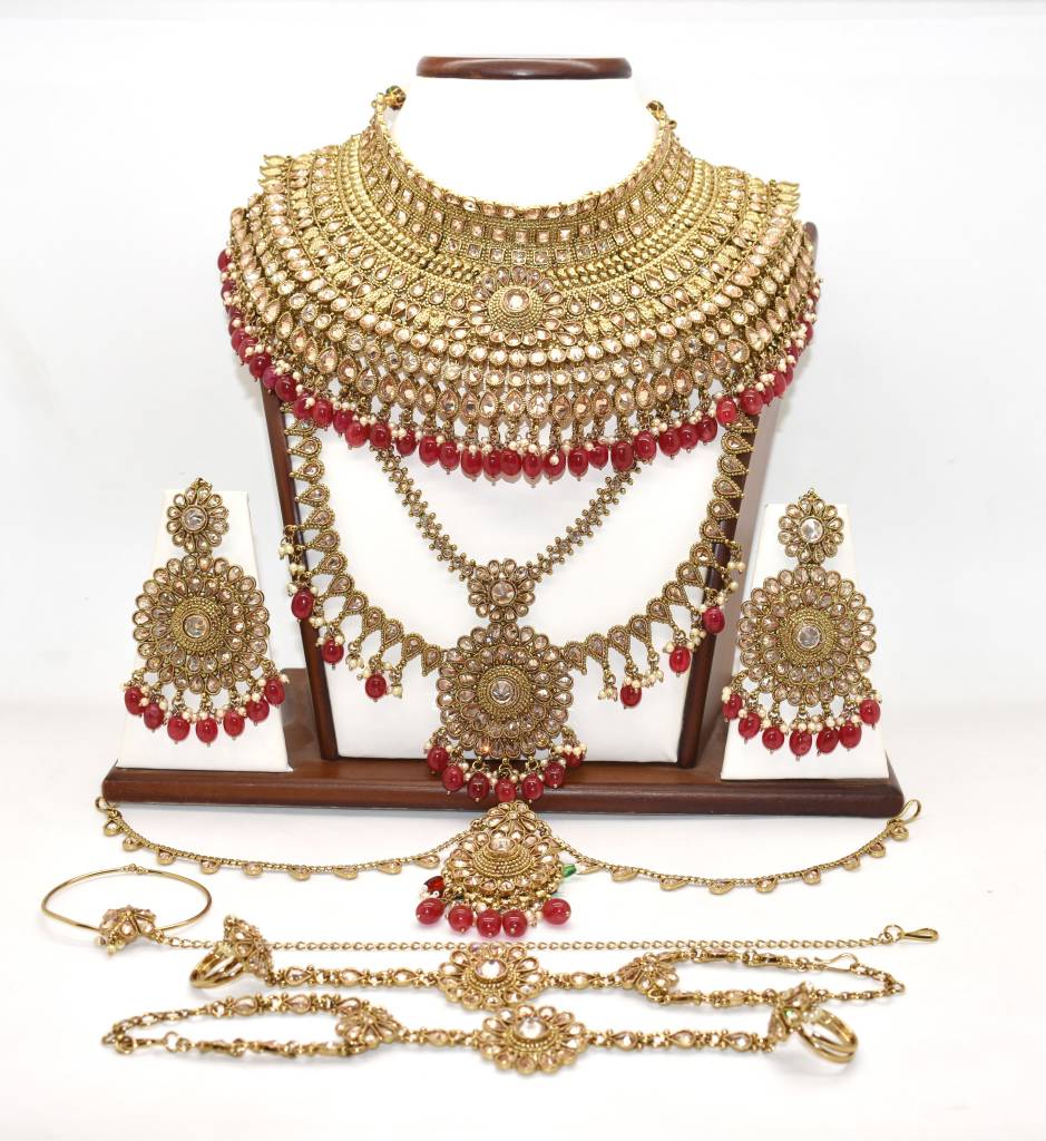 Gold Bridal Set w/ stone and bead work.