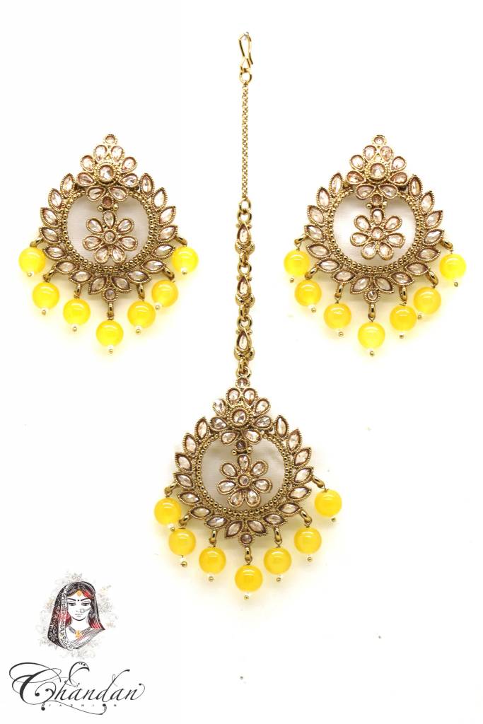 Gold earing & Tikka With Stones