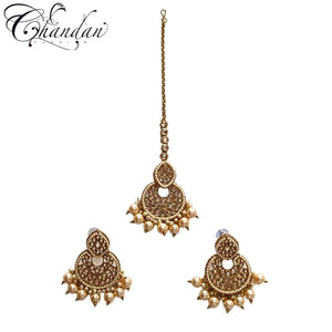 Earrings with Mangtikka