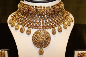 Gold Choker Set with circle and square details